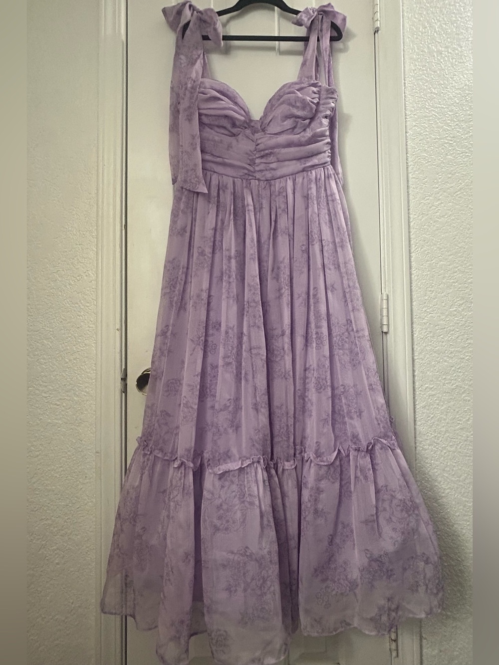 B Darlin Lavender Floral Maxi Dress Size 13/14 | Garden Party Wedding Guest - Picture 2 of 6